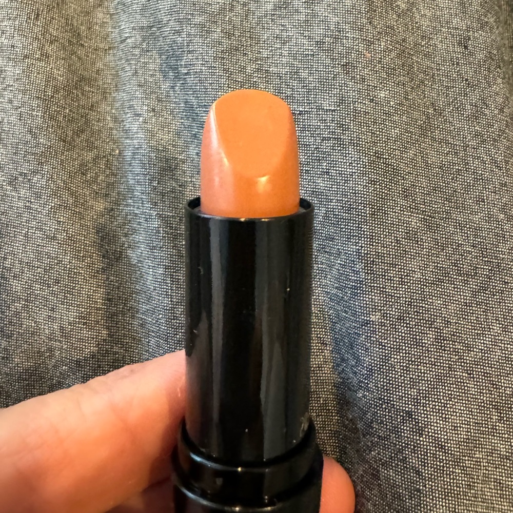 Color design lipstick